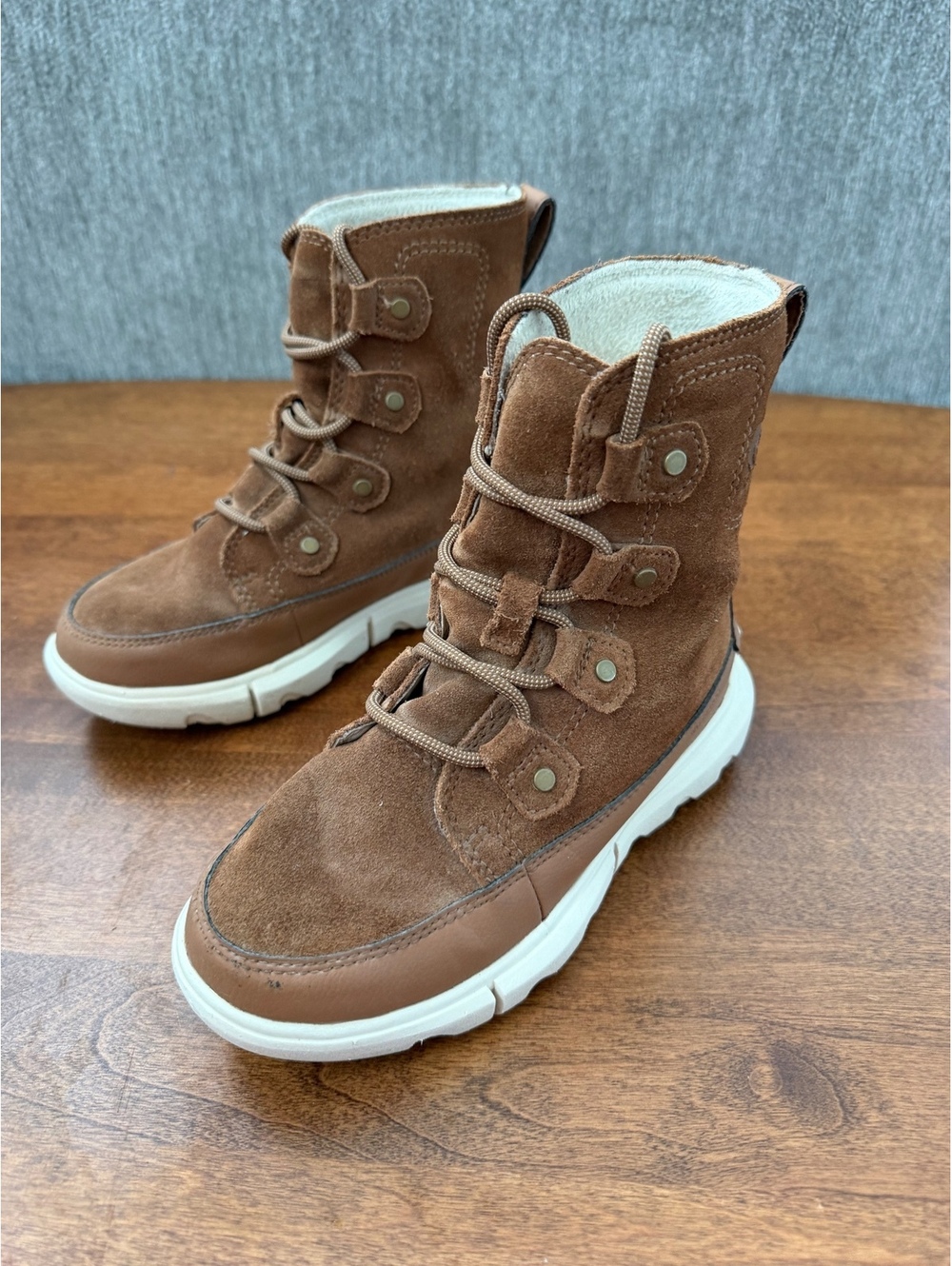 Sorel brown lace-up winter boots Size 1